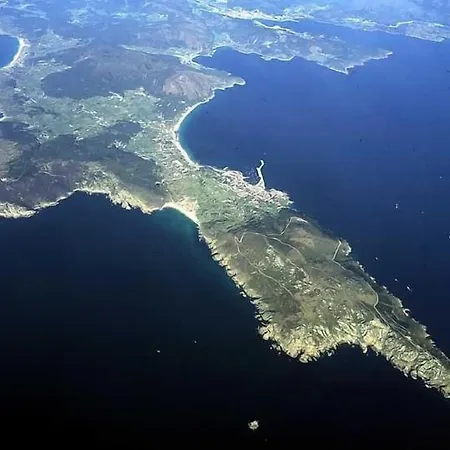 דירה With Sea Views פיניסטרה